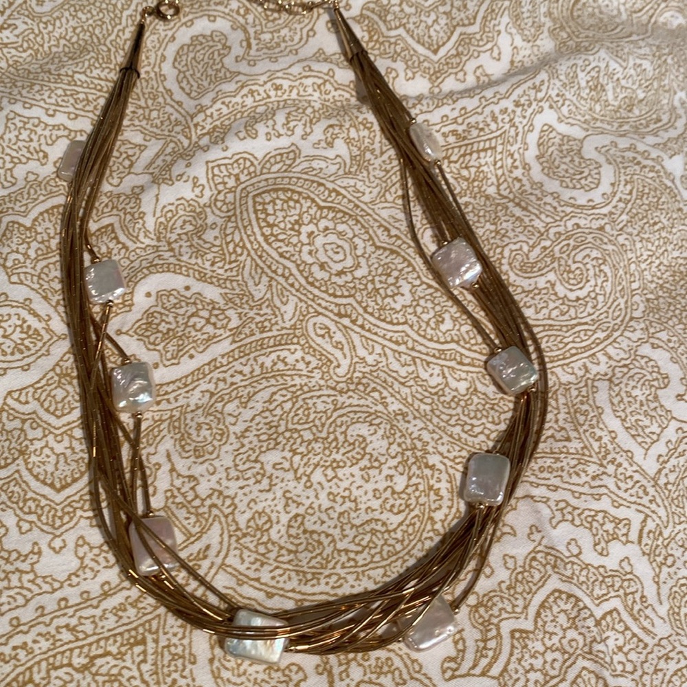 Pretty gold multi stranded necklace with mother of Pearl stones - Picture 3 of 3
